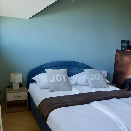 Rudi Hiti's Pensión