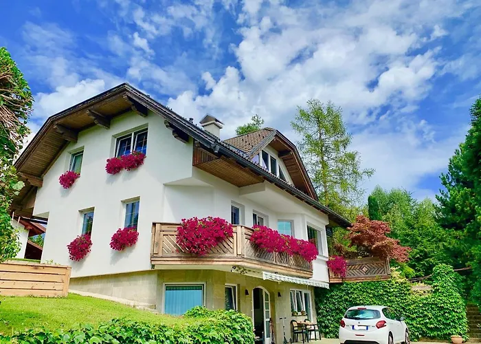 Rudi Hiti's بيت ضيافة 4*