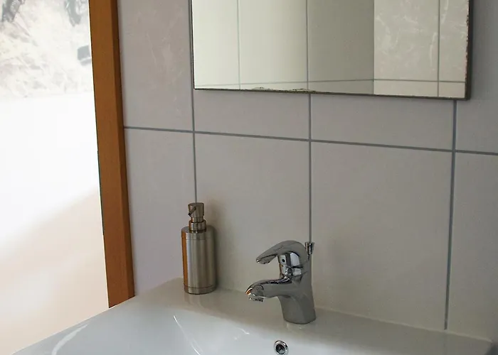 Πανσιόν Rudi Hiti's 4*